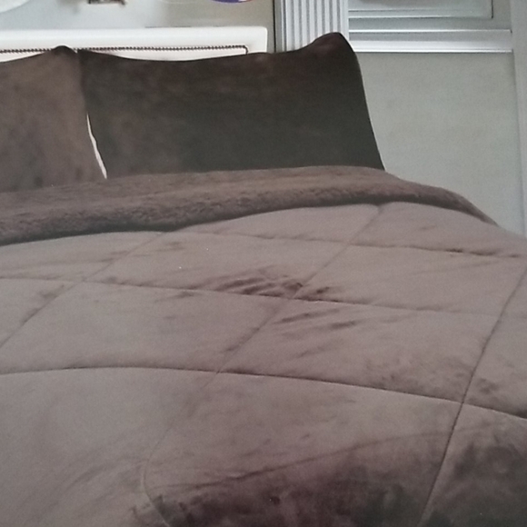 Queen size Borrego Blanket 3 Piece - Picture 3 of 8